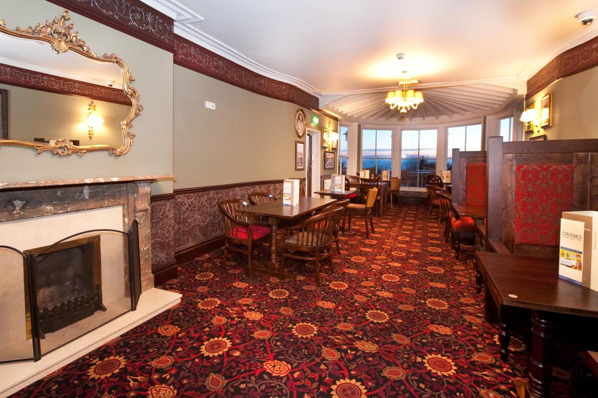 Foley Arms Hotel Грейт Малвърн Екстериор снимка