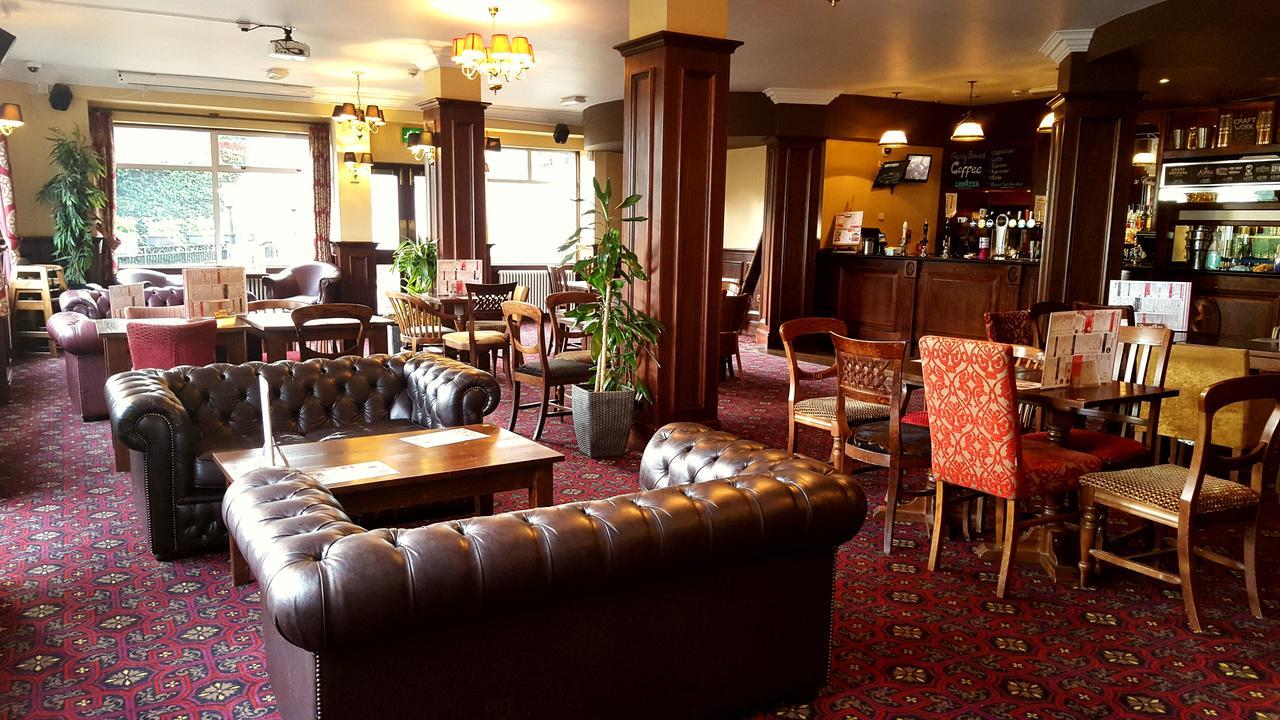Foley Arms Hotel Грейт Малвърн Екстериор снимка